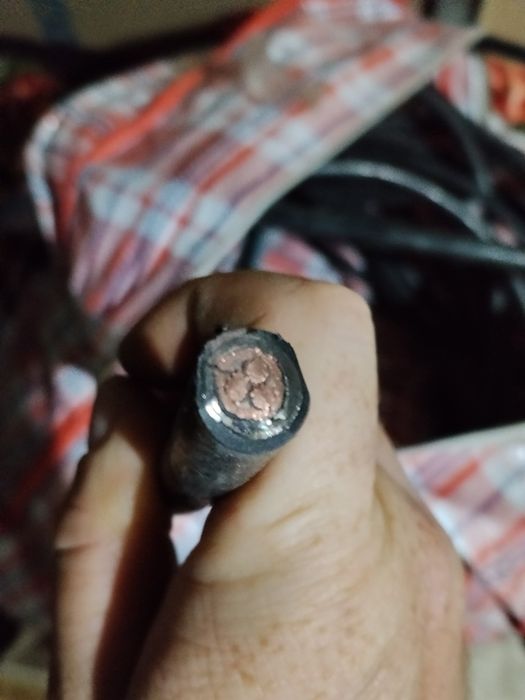 Продам кабель Вббшв 3Х4