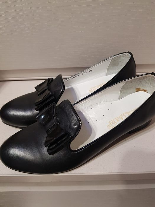 Продам новые туфли 36 размера Турция