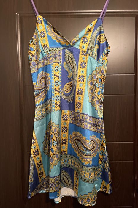 луксозна сатенена рокличка топ хит зa денем, вечер и плажни партита3в1