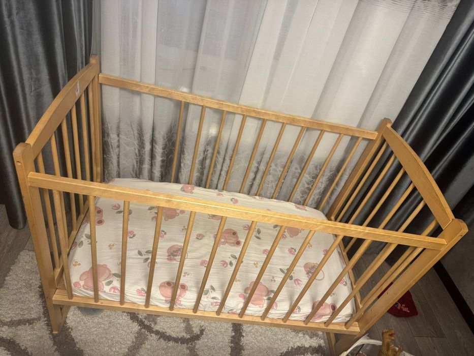 Продам детскую кроватку