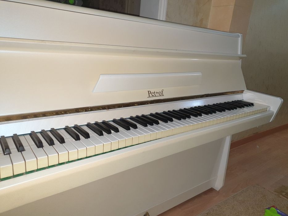 Пианино Petrof Чехословакия. В идеальном состоянии.