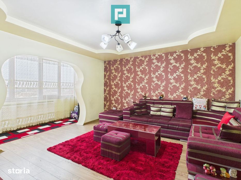 Apartament spațios cu 4 camere în Vlaicu — fotografia 1
