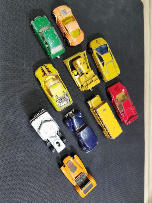 Колички Matchbox