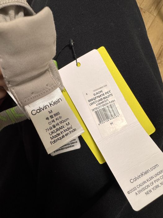 Бюстгалтер Calvin Klein размер M