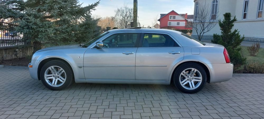 Craisler C 300 diesel Automat motor Mercedes OM 642 Volan pe dreapta