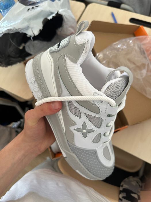 Papuci louis vuitton