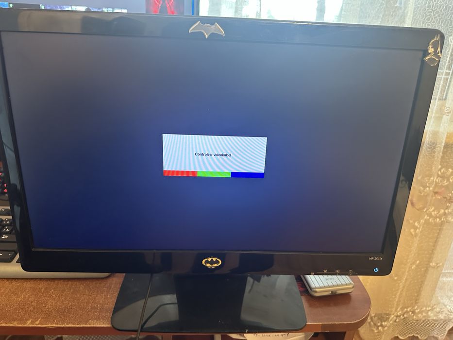 Монитор hp 2011x