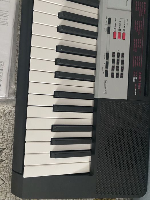 Синтезатор Casio