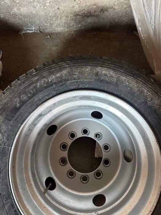 Shina sotiladi paravoz trellerniki