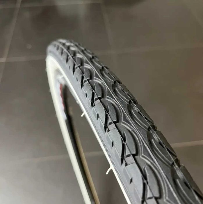 Гума за велосипед KENDA Eurotrek (28 x 1.25) (32-622), Бели бордове