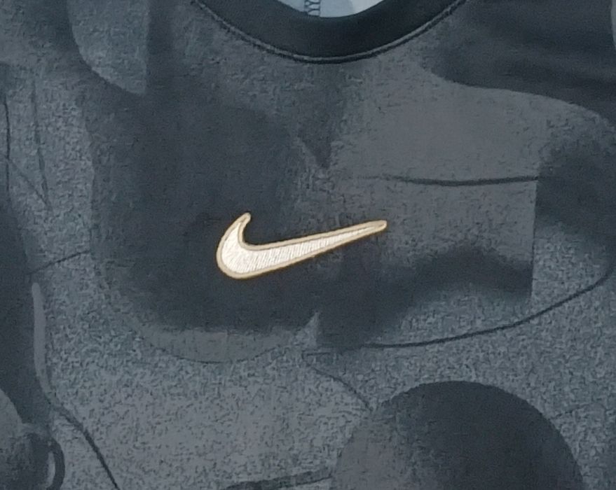 Nike DRI-FIT Tee оригинална тениска ръст 137-147см Найк спорт фланелка