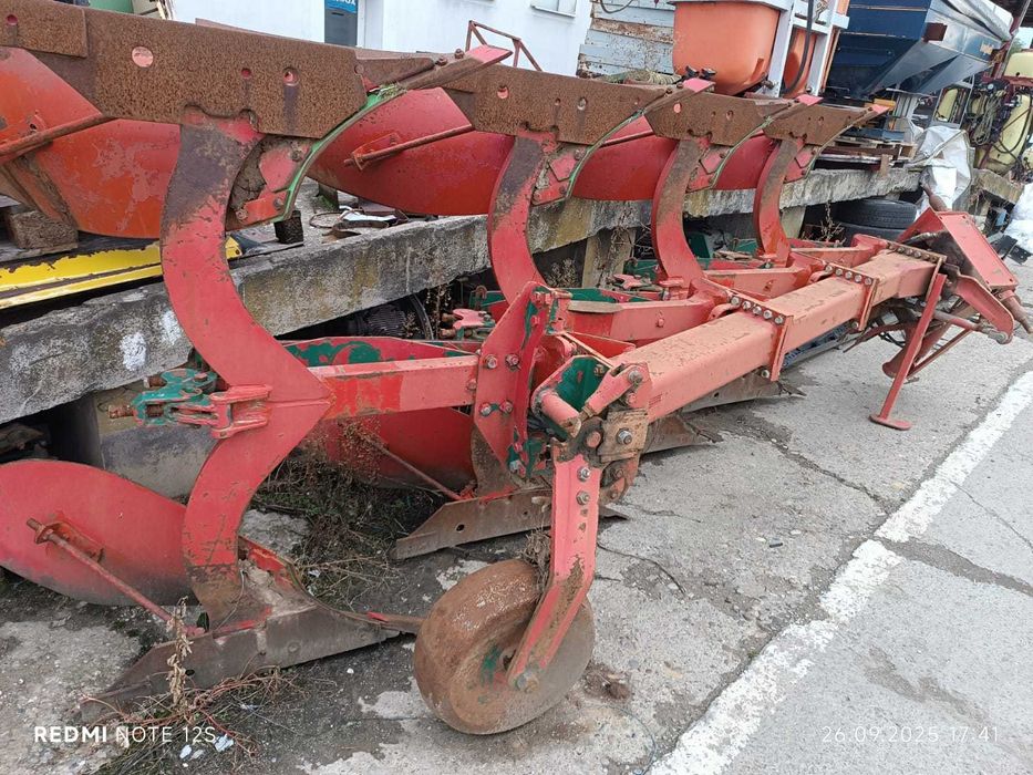 Plug Kverneland 4 trupițe