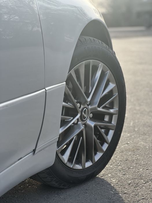 Продам Лексус gs300