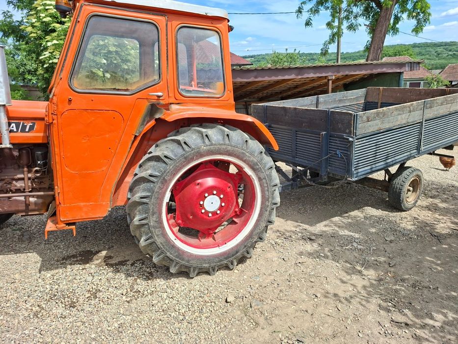 Vând tractor Fiat