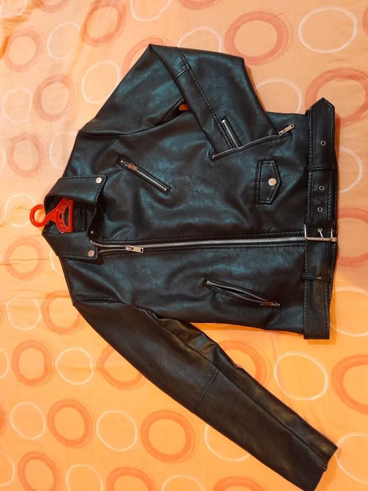 De vanzare geaca din piele