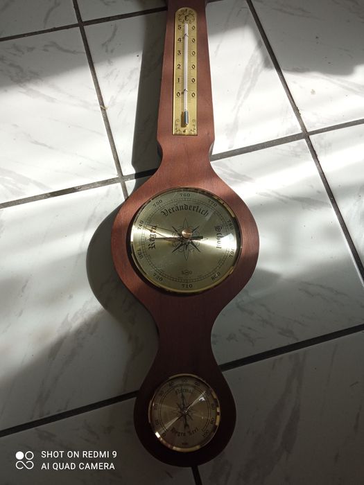 Колекция немски барометри.