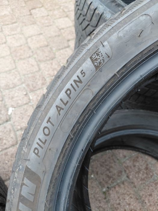 215/ 45/20" Michelin 2бр.гуми