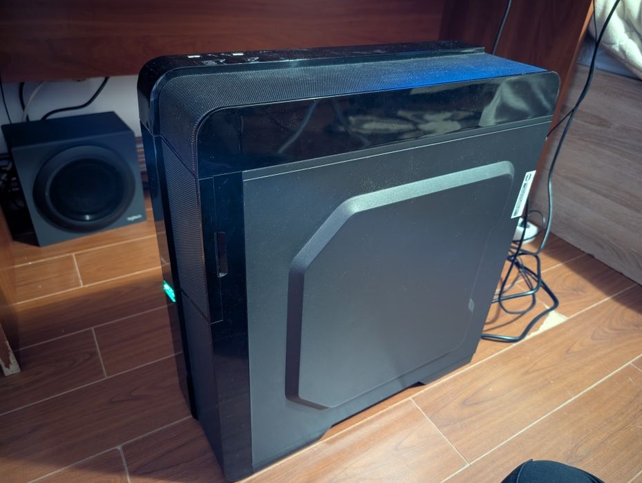 Pc Gaming Ryzen 5 3600, GTX 1650 Super, 16 GB ram, DVD Player