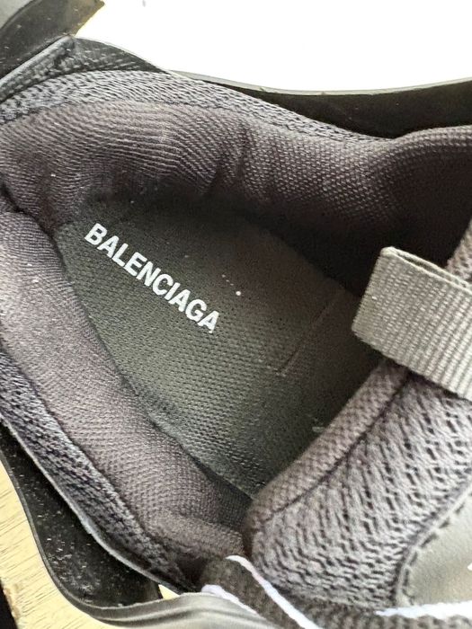 Balenciaga track 1