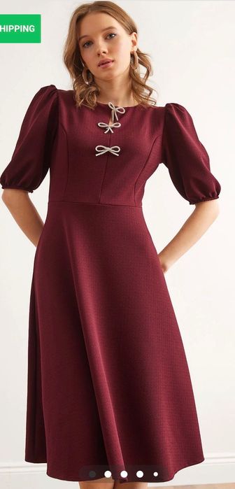 Дамска бордо рокля миди с панделка