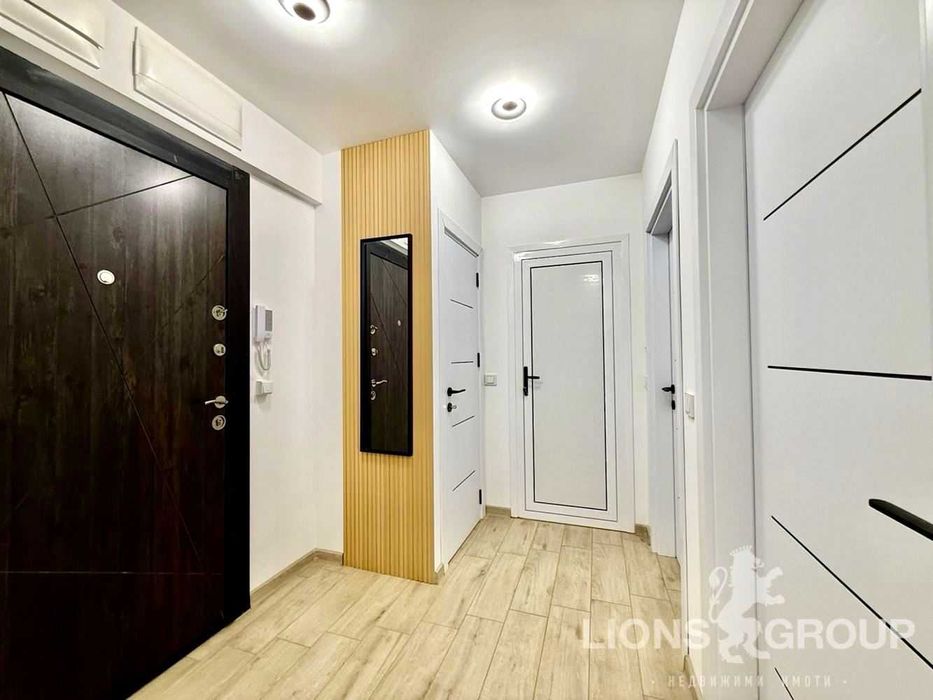 Продава се Тристаен апартамент в Варна, Победа - 84 кв.м за 3096 €/кв.м - Снимка #5
