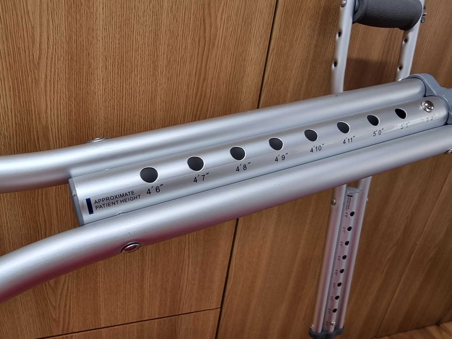 Carje sub brat reglabile, aluminiu, pentru copii