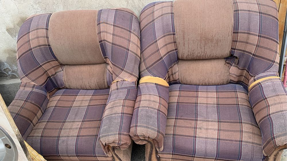 Продам диван с креслами