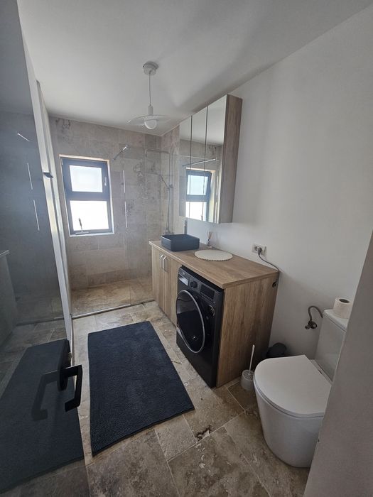 Inchiriez apartament