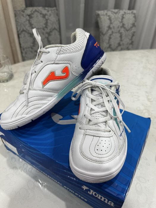 Футзалки оригинал