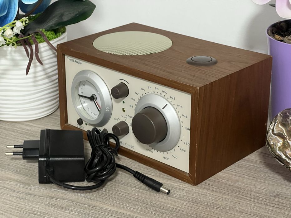 Radio Tivoli Audio model Three