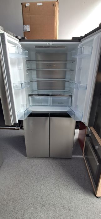 Frigider side by side Hisense 4 usi  import GERMANIA Garanție DB133