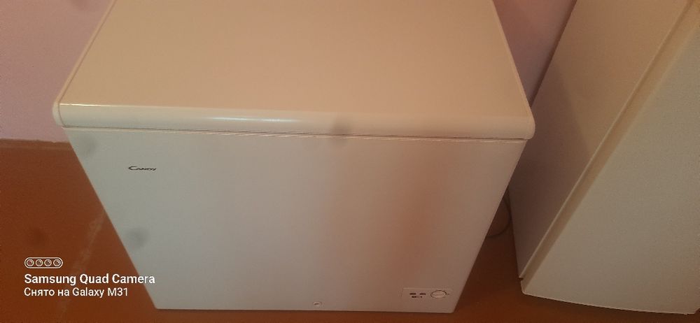 Продам новую морозилку Cady