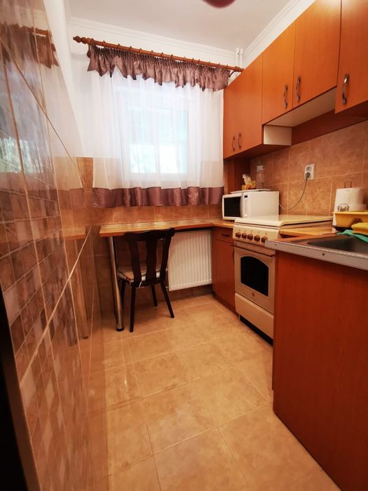 Inchiriez garsoniera Str.Nicolae Bălcesc,decomandată,utilată