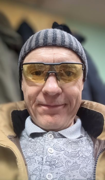 Мастер на час услуги ! Сантехник.Электрик.Плотник.Мебельщик.Слесарь.