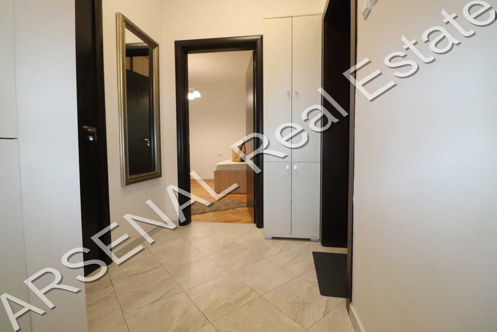 Дава се под наем Двустаен апартамент в София, Красно село - 60 кв.м за 488.58 € - Снимка #1