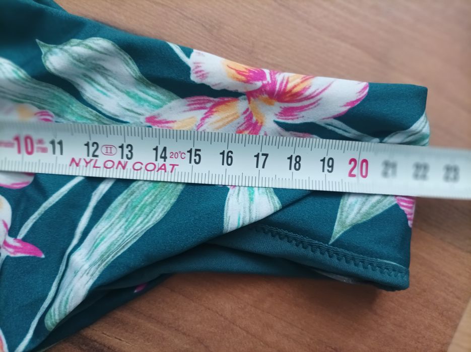 Etam нов бански костюми