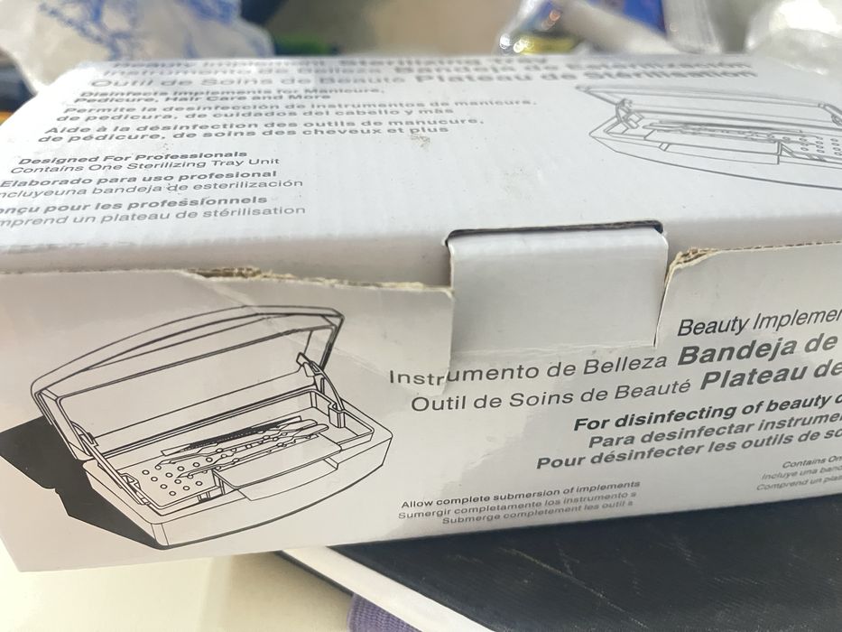 Продам срочно для  маникюра