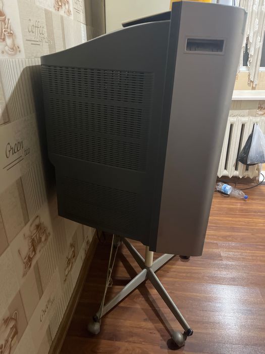 Телевизор Panasonic 82см