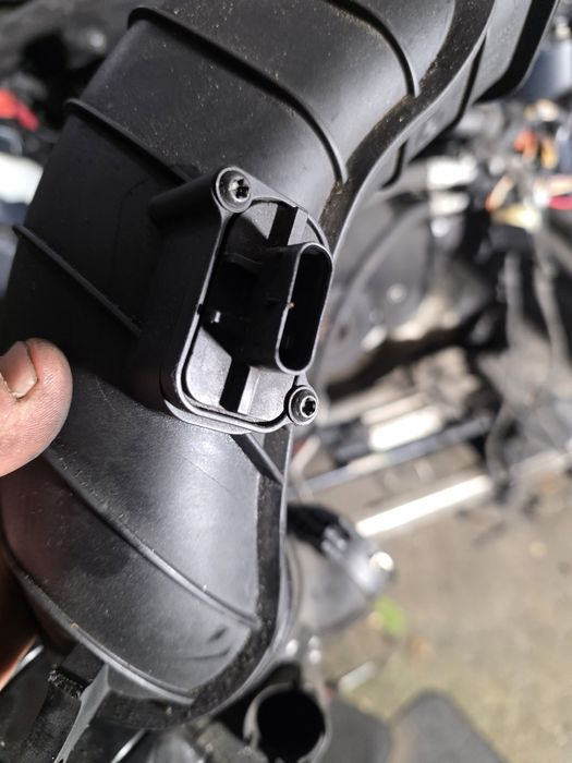 Въздуховод дебитомер за BMW F10 f11