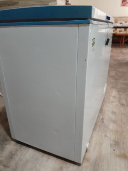 Продам морозильник