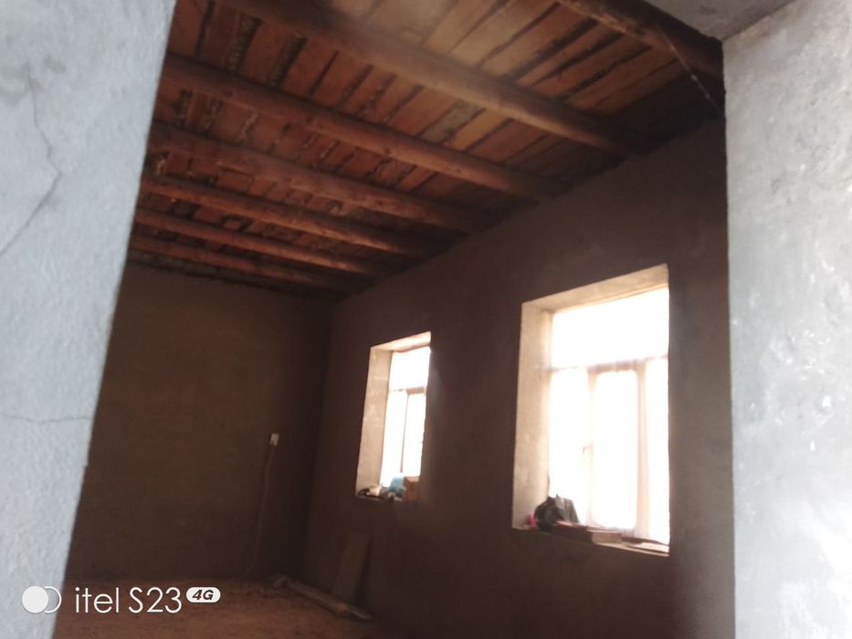 Uy sotiladi  6 sutix