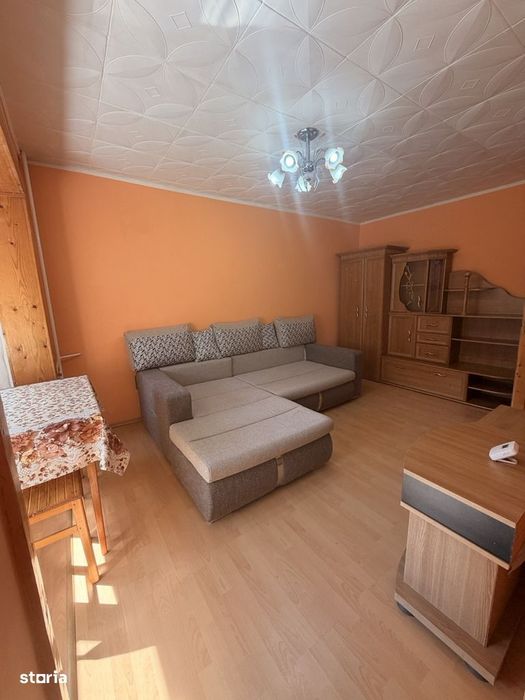Garsoniera, etaj 1 - zona Lipovei, pozitie excelenta — fotografia 3