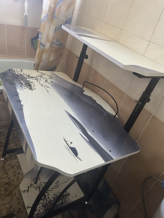 Компьютерный стол