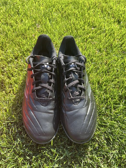 Футболни обувки