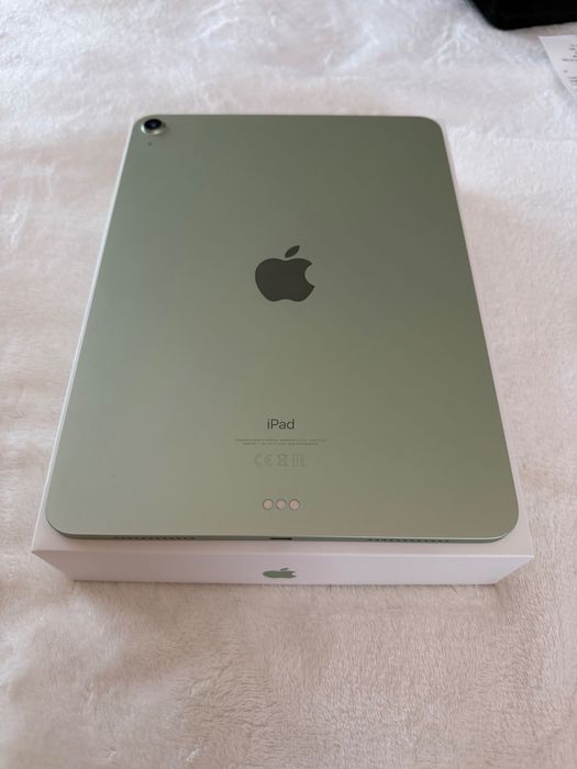 iPad Air (4th Generation) Wi-Fi