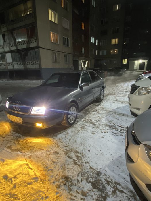 Ауди 100 с4 седан