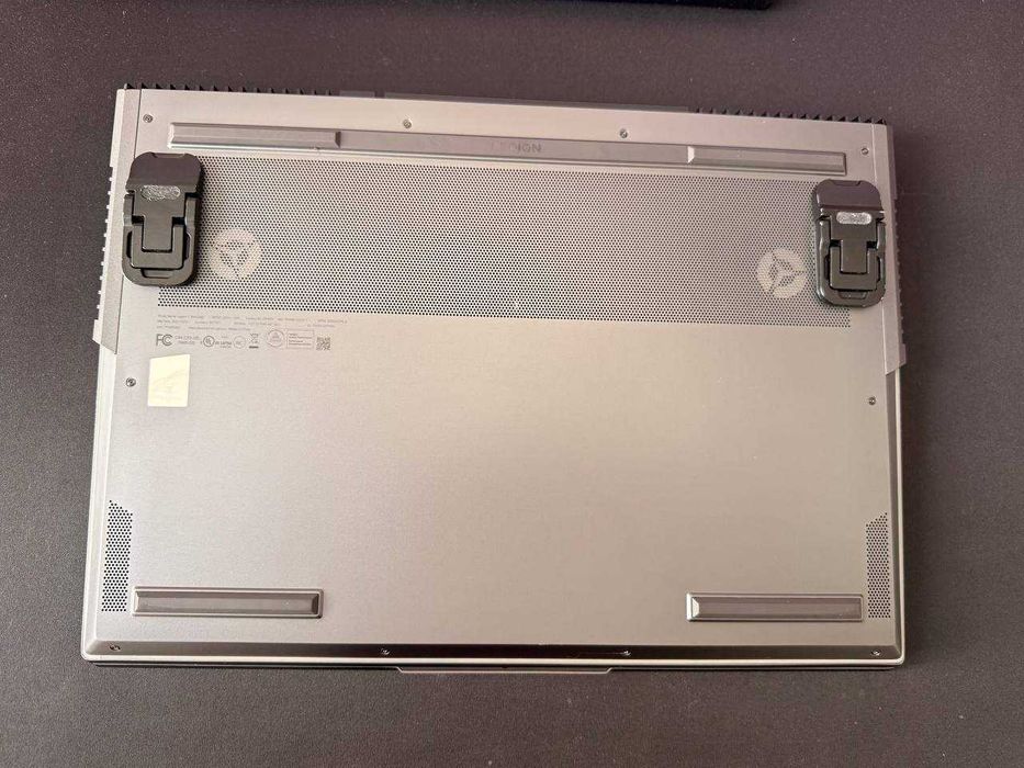 Лаптоп Lenovo Legion 16ACHg6, Ryzen 7 5800H , RTX 3070 , RAM 32GB, 1TB SSD , 2.5K 165Hz.