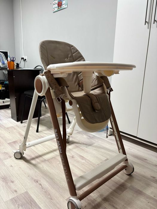 Детский стульчик для кормления