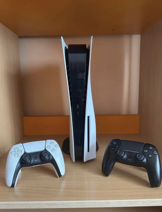 Vand / Schimb PS5 825GB