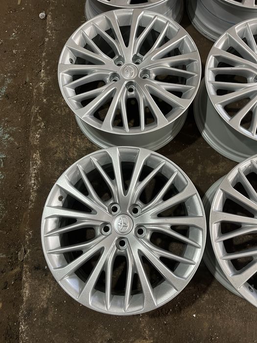 TOYOTA диски r18 новый!